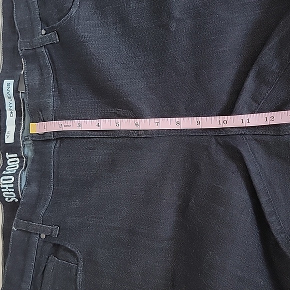 DKNY JEANS  BOOT CUT CROP JEANS/ 22W. - Picture 8 of 11